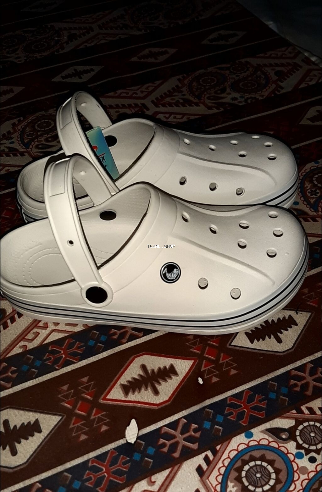 Türkiyə istehsalı Crocs. Tibb işçiləri,kafe və restoranların