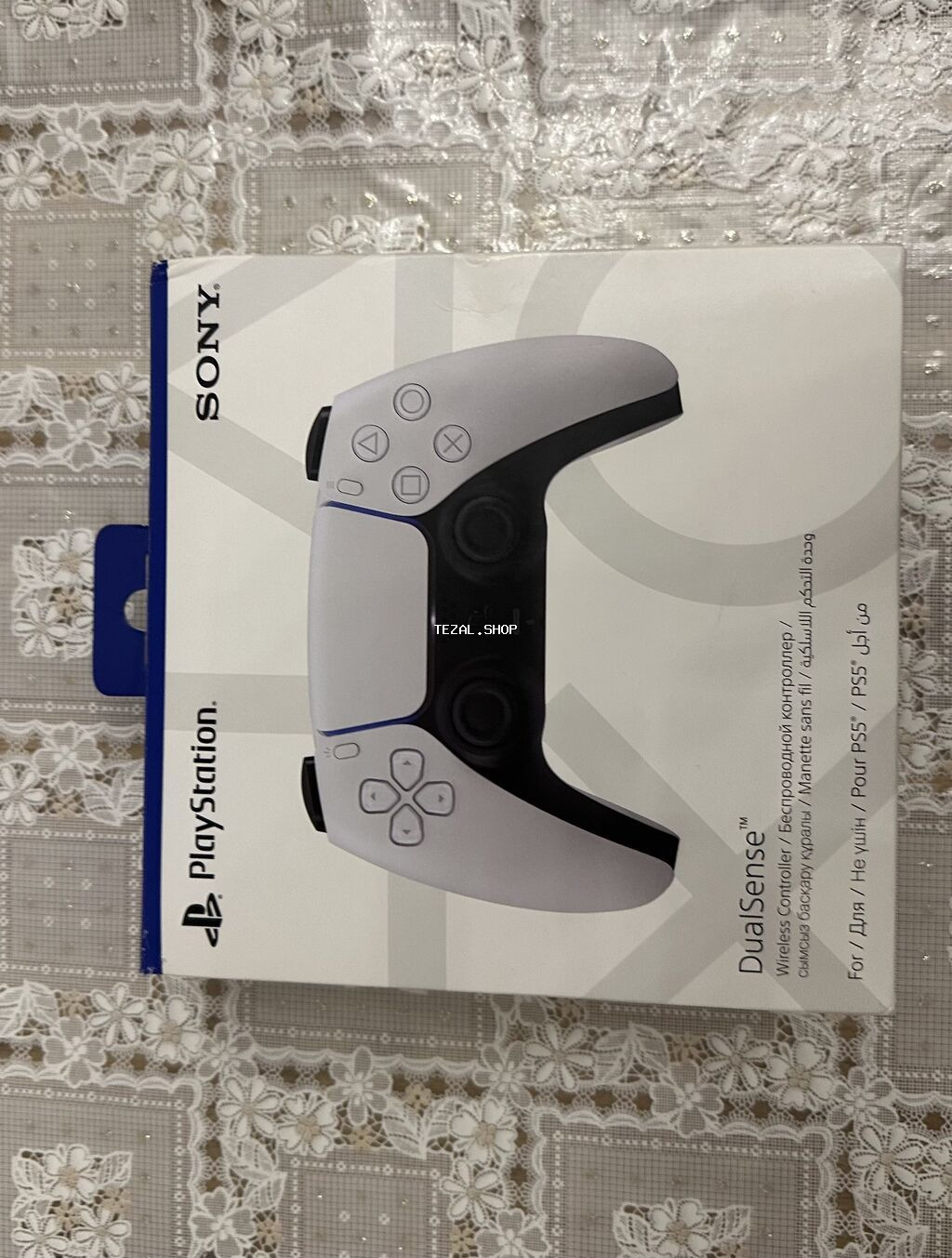 PS5 pultu satılır. Sadəcə qutusu açılıb, heç istifadə olunmayıb — tam