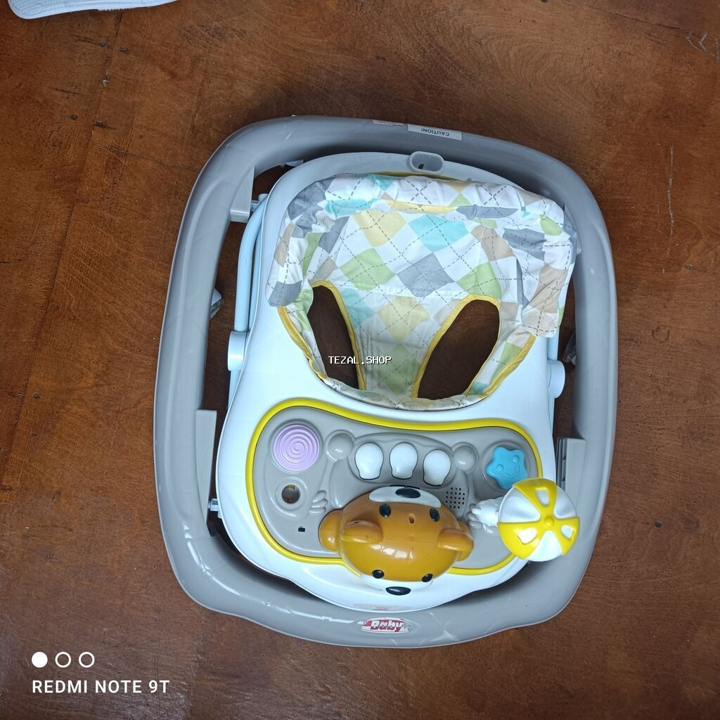 Uşaq maneji çox az istifadə olunub əla vəziyyətdədir mahnı oxuyur neçə