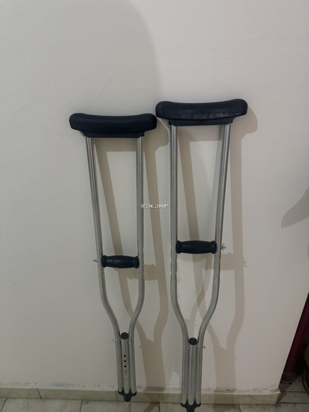 Alüminium qoltuqağacı (1 cüt) 10gün işlenib evde ancaq,tezedir . - - şəkil 4