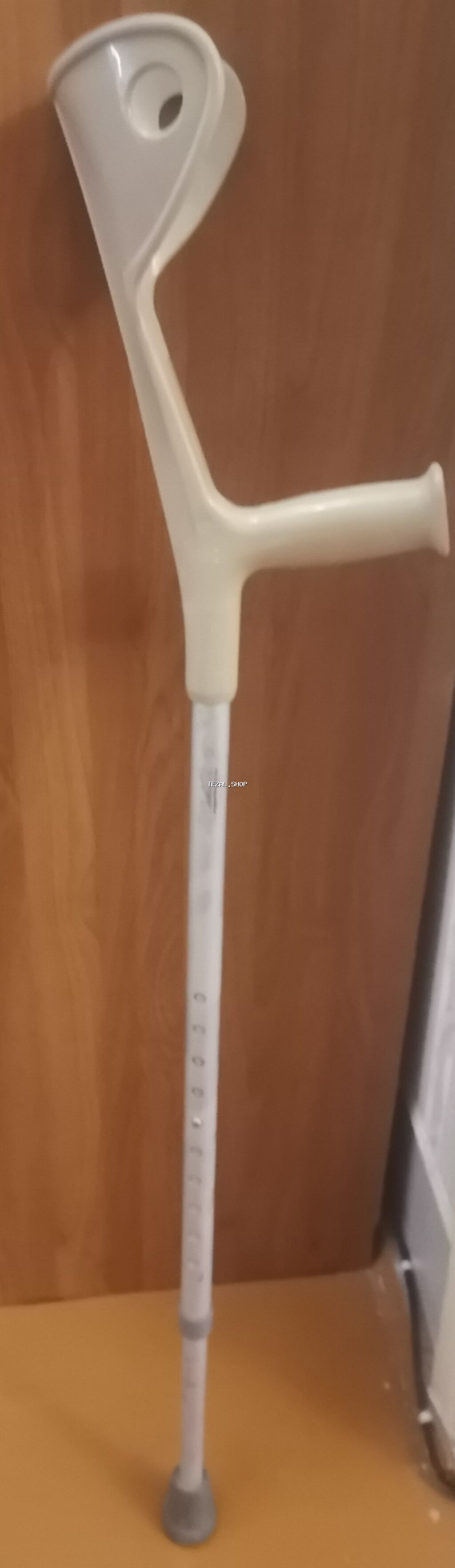 Yerimək üçün arabalar, çəliklər, əsalar, rollatorlar