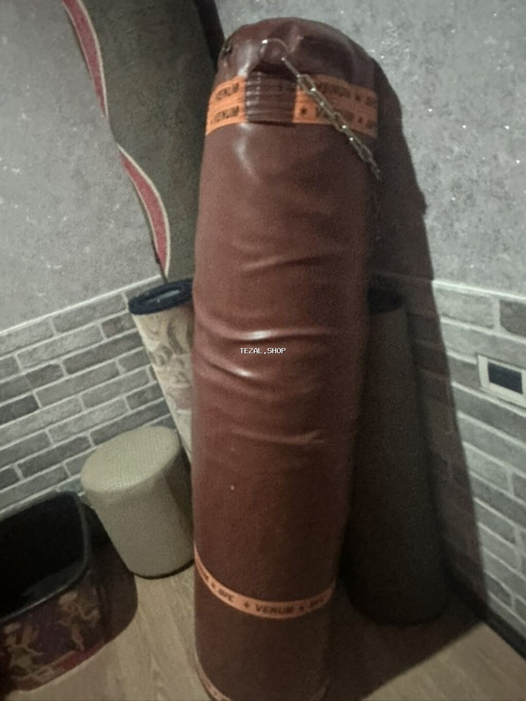 Boks üçün asma zərbə kisəsi - Material: möhkəm süni dəri örtük -