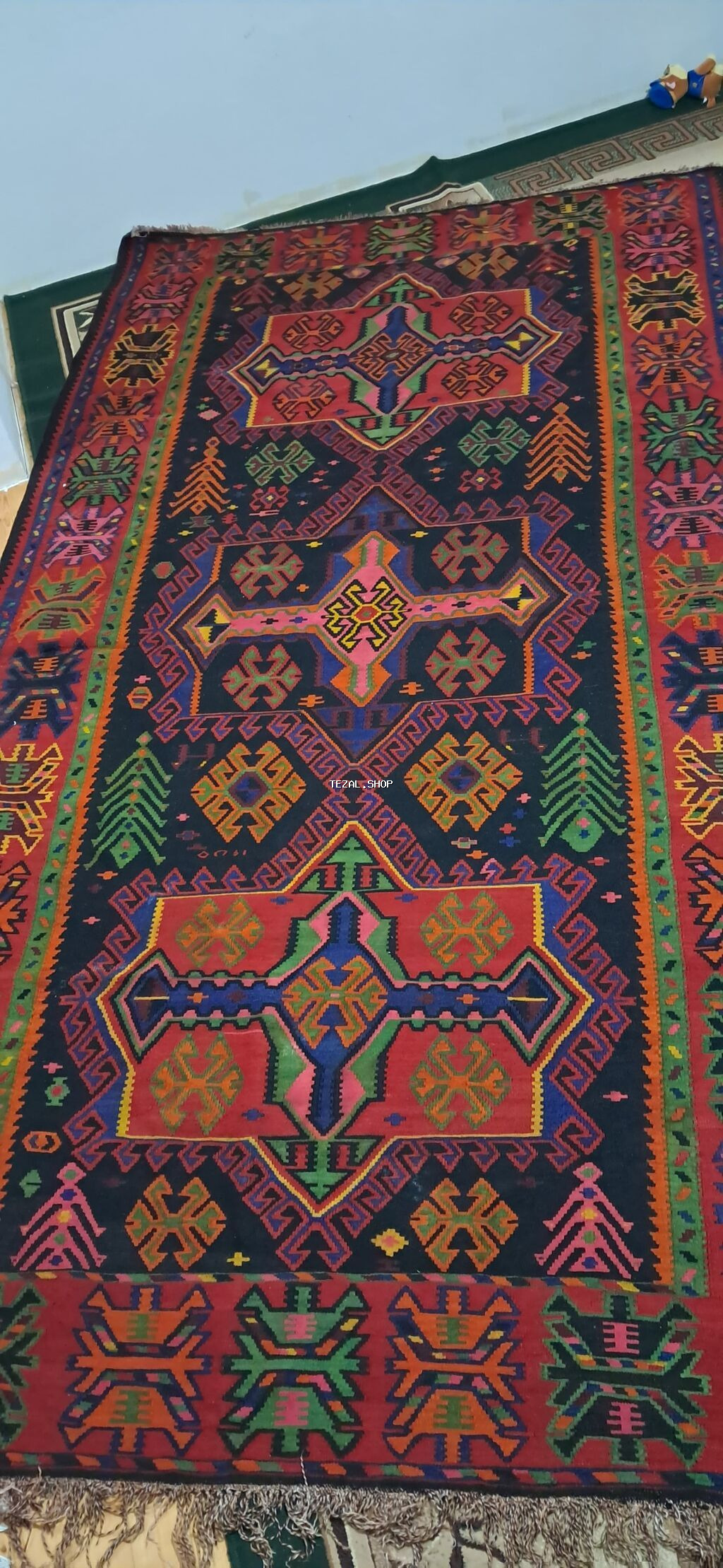 Xalça – əl toxuması, rəngarəng Qazaq/Qarabağ üslublu geometrik