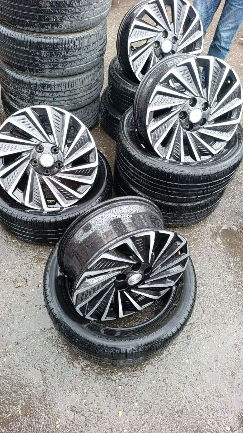 İşlənmiş Disk təkər Hyundai 215 / 55 / R 17, 5 Boltlu