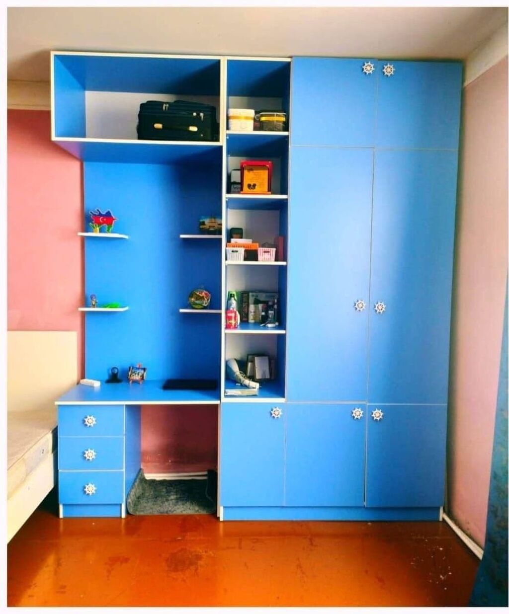 LaləDolab 165 azn Hundurluyu 2.80 Uzunlugu 2.40 Eni 60 sm 🏡 Xirdalan