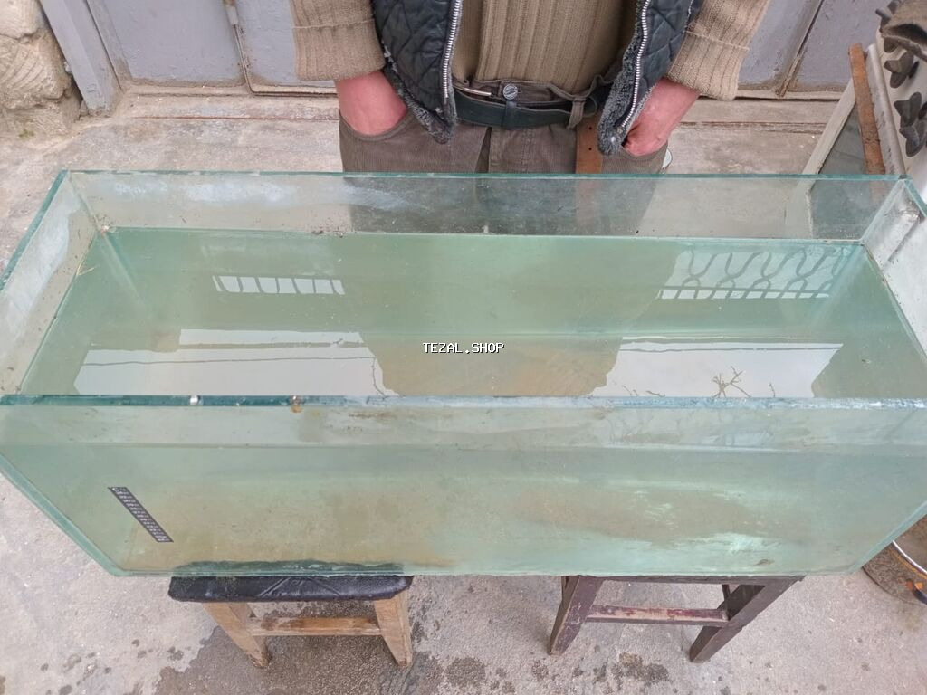 Şüşə akvarium - Düzbucaqlı forma, şəffaf şüşə - Təxminən uzunluq