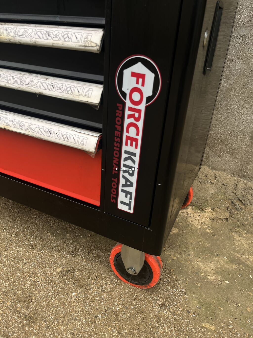 1 il işlətmişəm. Endirim ola bilər. 1000 manata Forsajdan