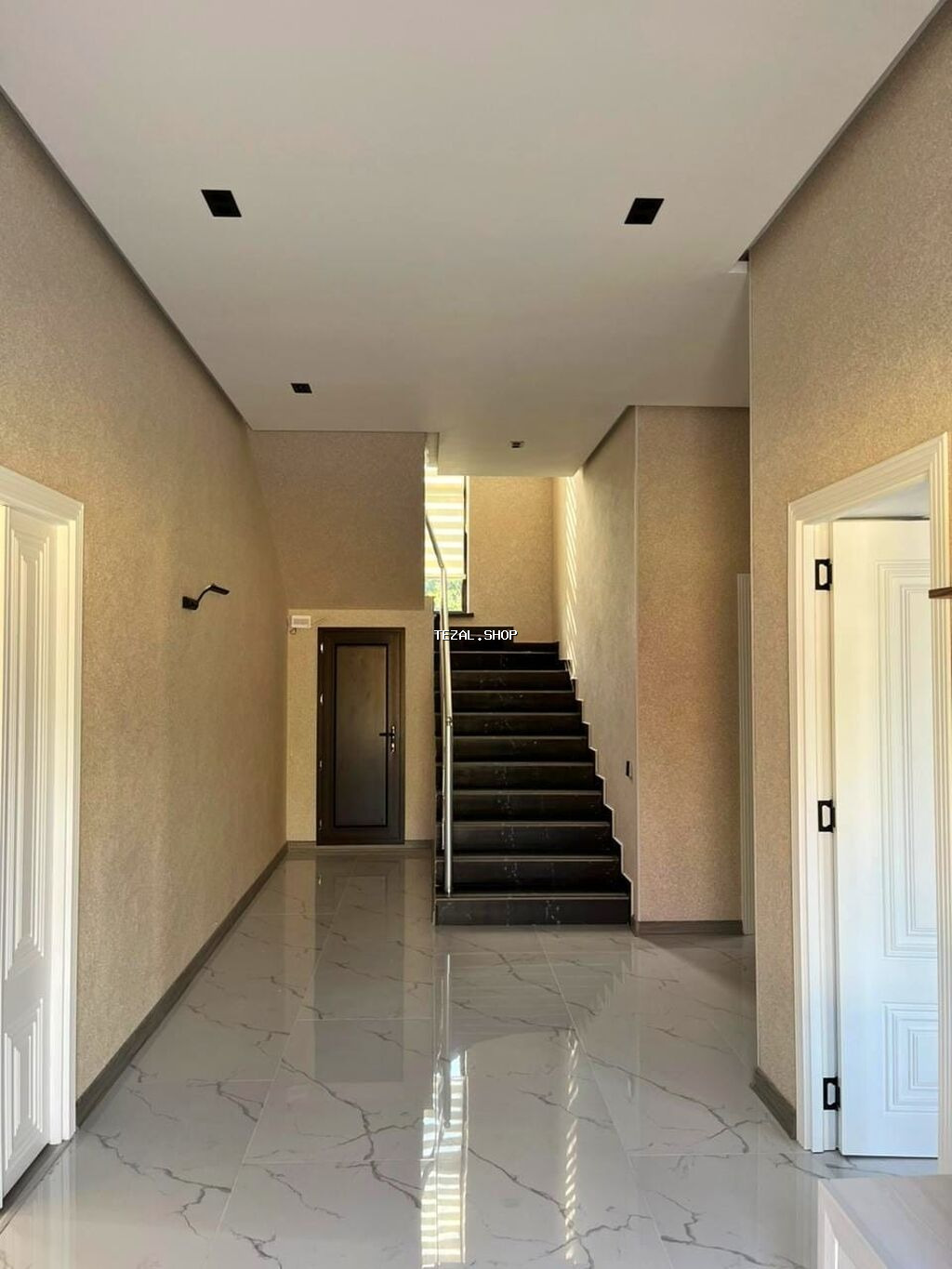 Gunluk kiraye verilir – Dağ mənzərəli, Həyəti və Hovuzlu geniş iki - şəkil 4