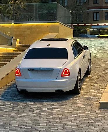 Premium sedanlar icarəsi – gündəlik və xüsusi günlər üçün. Təklif - şəkil 4