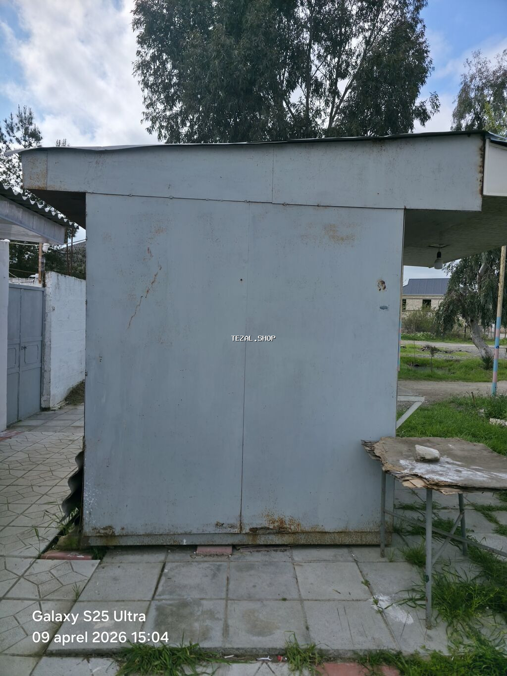 Metalkonstruksiyalı köşk/boks – daşına bilən ticarət və ya anbar köşkü