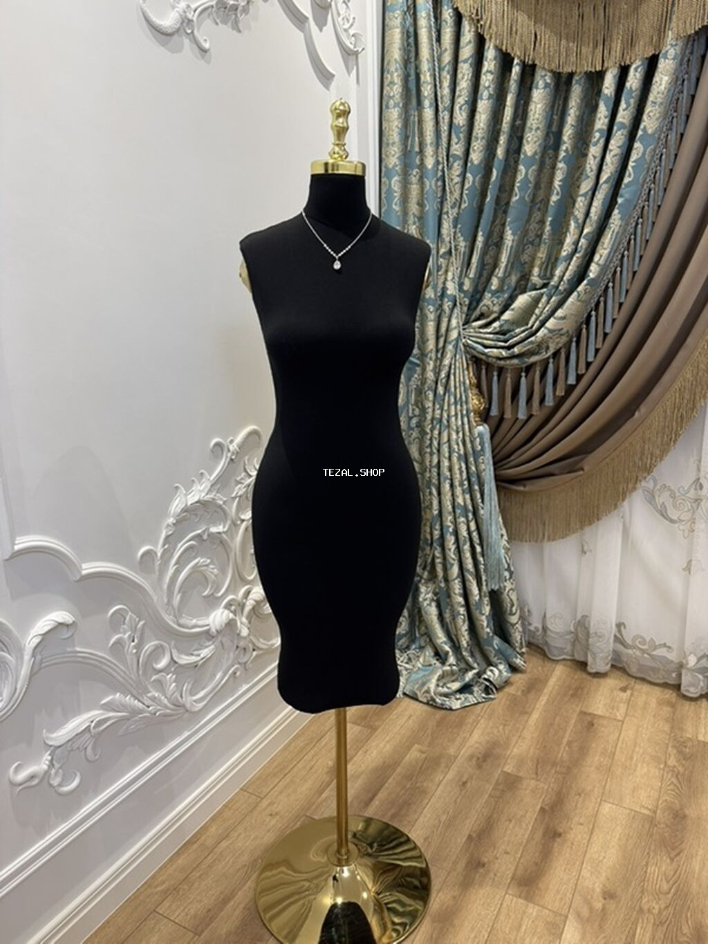 Maniken yenidi 3 aydi alinib istifade olunmayib maqaza acmaq ucun