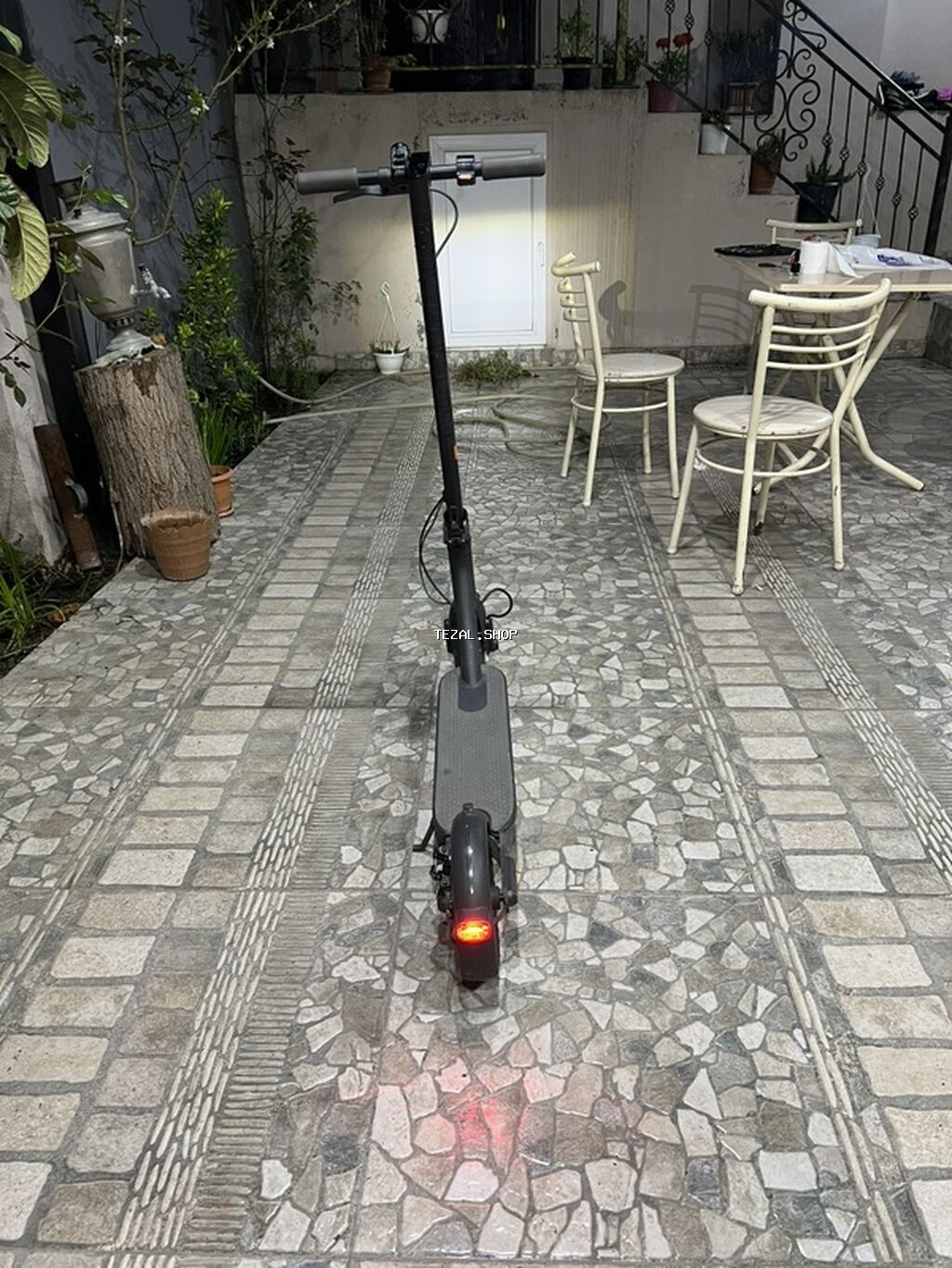 İşlənmiş Elektrik samokat 8", 351 - 500 Vt, 16 - 25 km/s, Ünvandan götürmə - şəkil 4