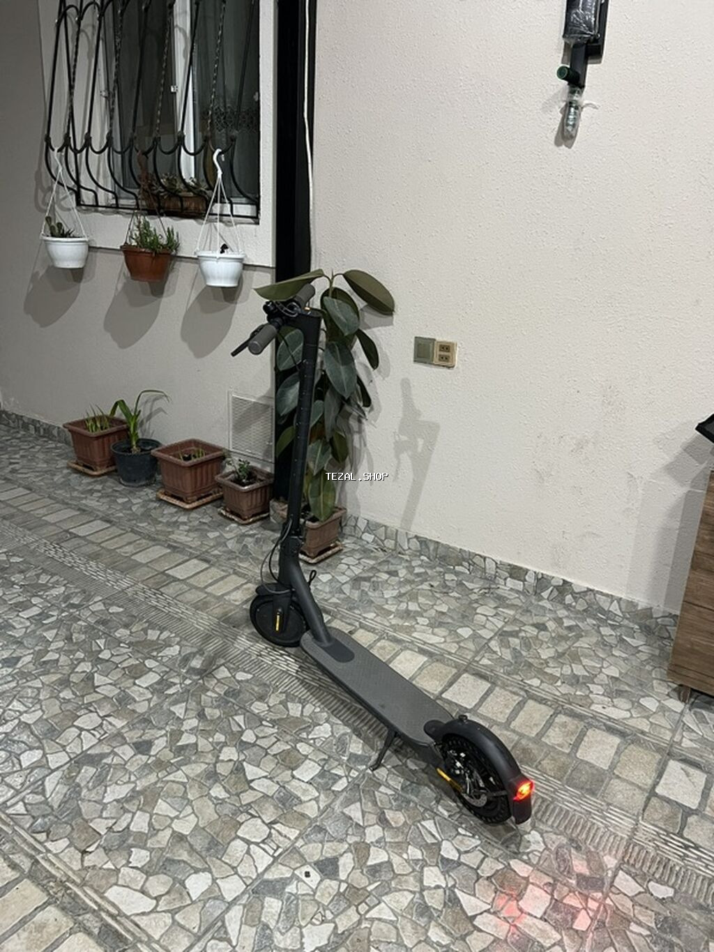 İşlənmiş Elektrik samokat 8", 351 - 500 Vt, 16 - 25 km/s, Ünvandan götürmə - şəkil 5