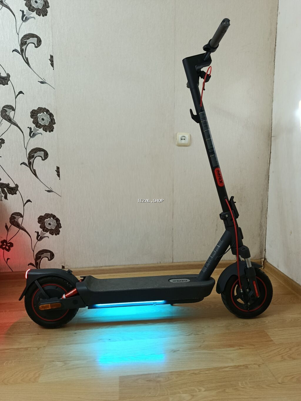 Yeni Elektrik samokat 10", 751 - 1000 Vt, 16 - 25 km/s, Pulsuz çatdırılma
