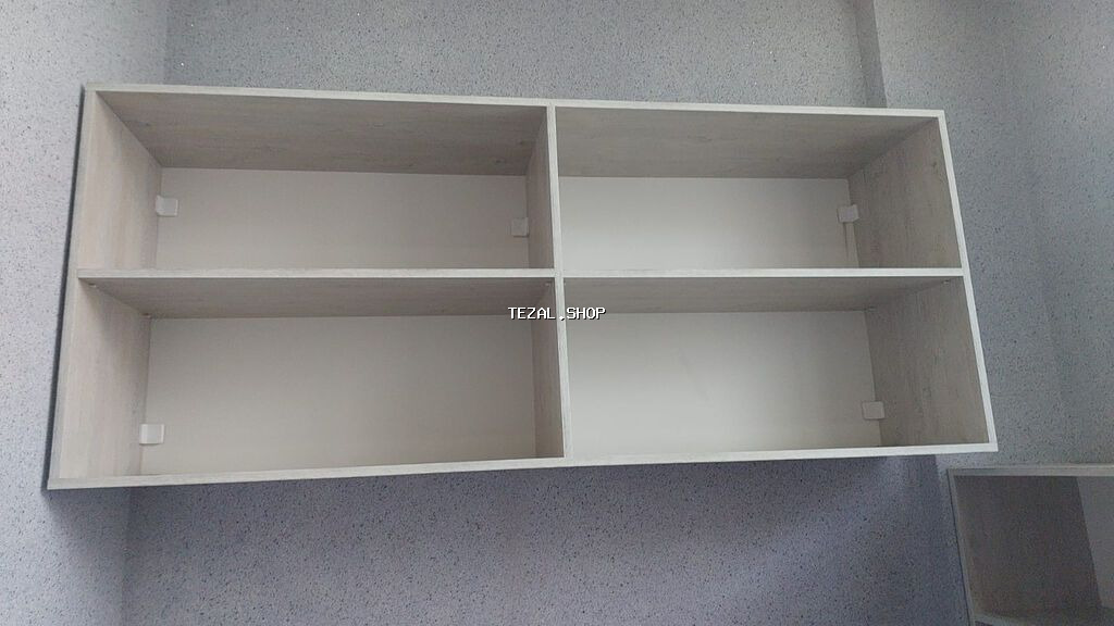 Divarlı 4 bölməli rəf - Rəng: açıq ağac tonları (kənarlar), açıq