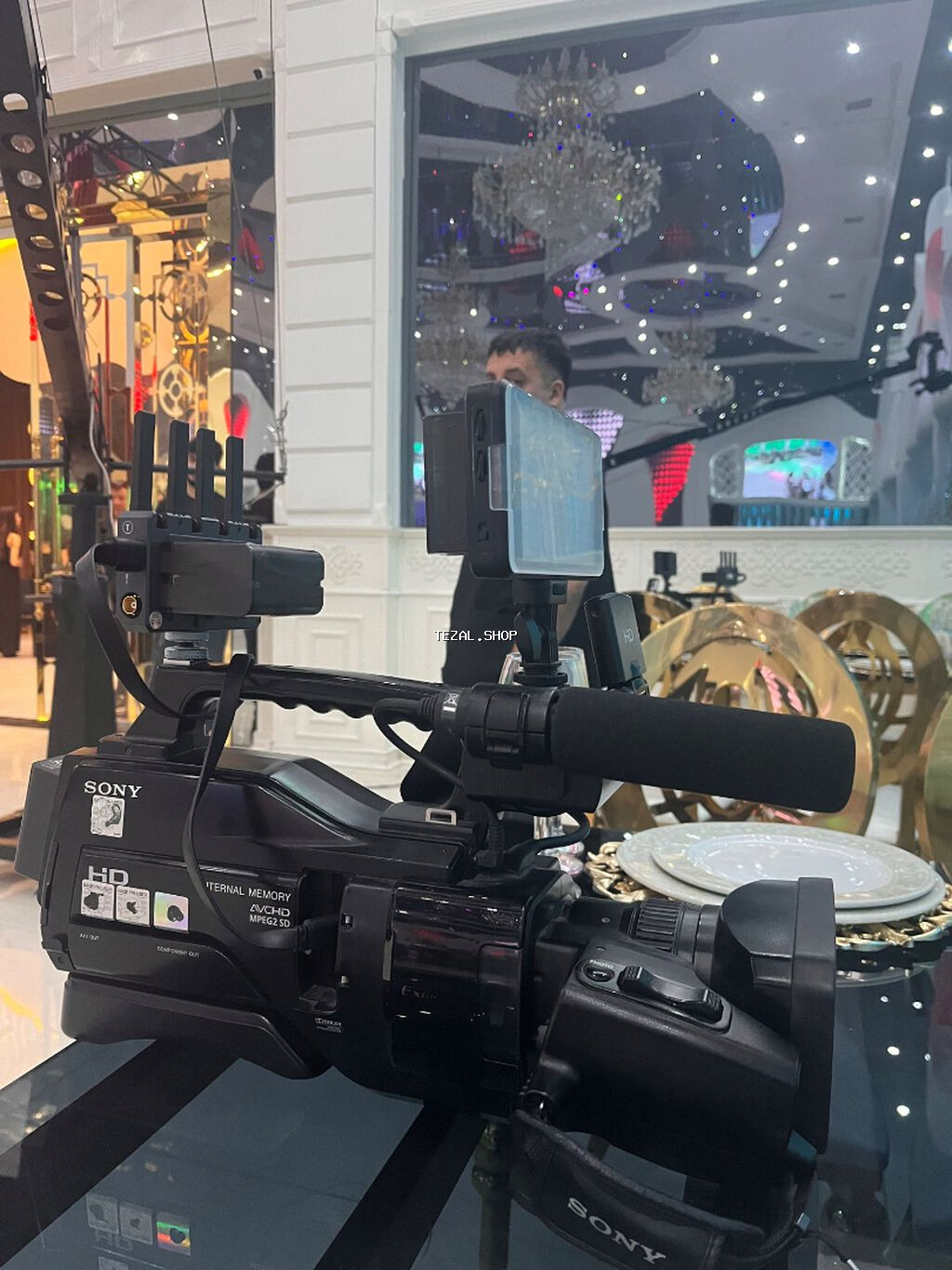 Sony HXR-MC1500 peşəkar videokamera Üzərində verilir: 1 böyük və 1 - şəkil 2