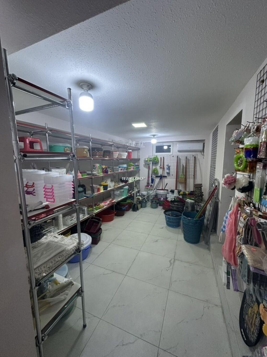 Hazir Biznes Dolu maqzin icinde mallari ile satilir 6 ayin maqzinidi - şəkil 4