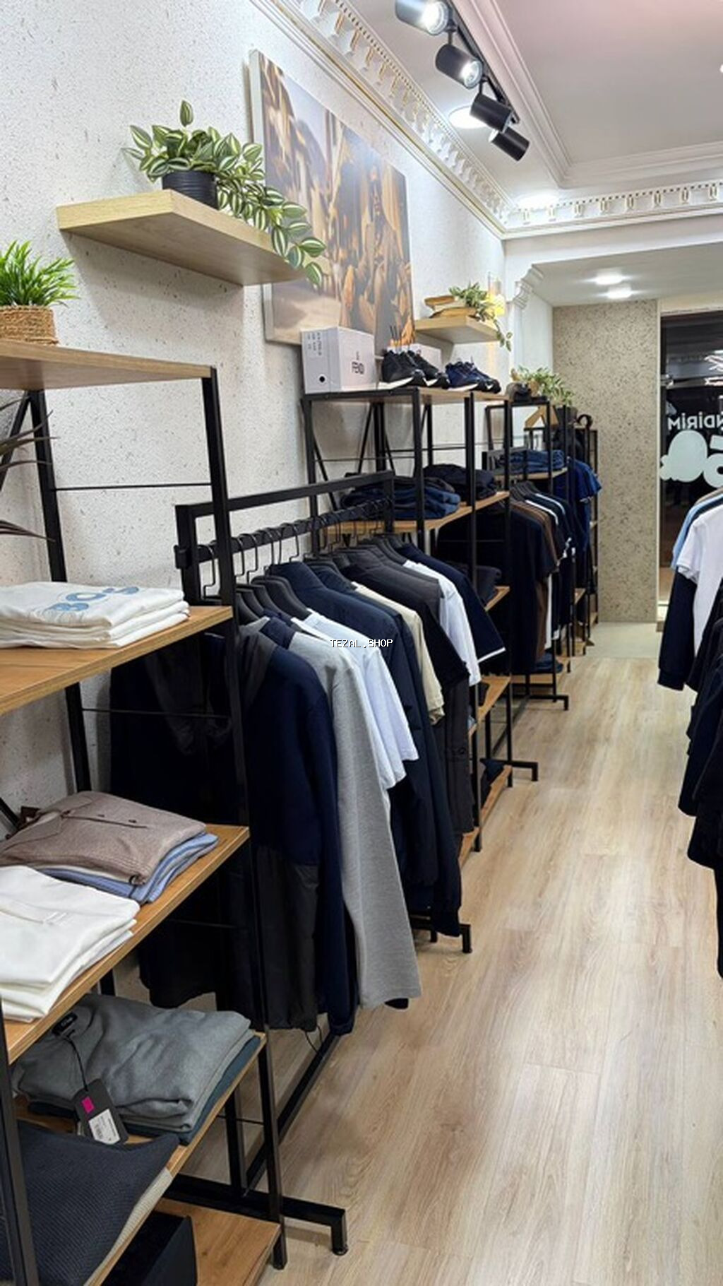 HAZIR BIZNES. Ölkədən köcürəm deyə satişa Cixarilib dükan. Hər şəraiti - şəkil 2