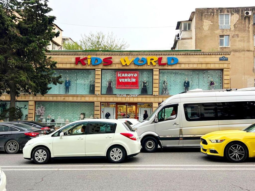 Yasamalda asan xidmətdən Musabəyov parkına düşən istiqamətdə əsas yol