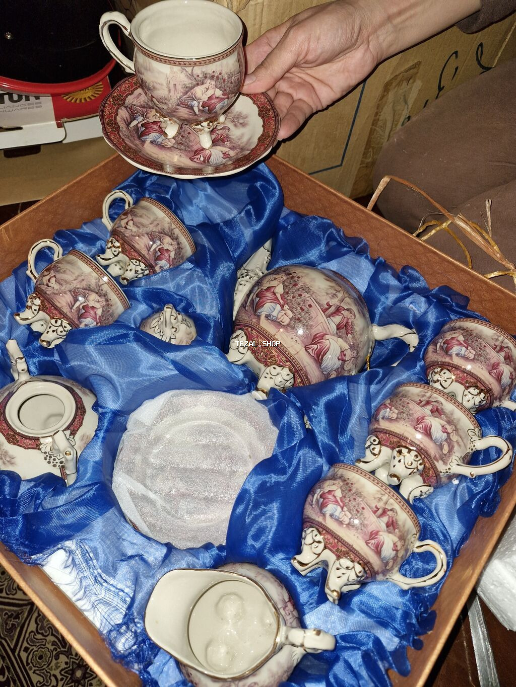 Çay dəsti, rəng - Qızılı, Farfor