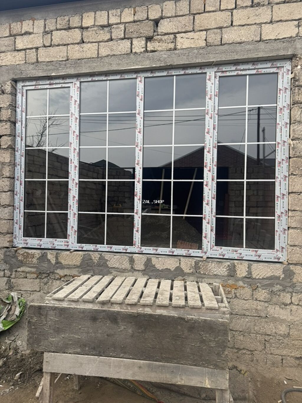 PVC plastik pəncərə və qapı istehsalı və quraşdırılması xidməti. -