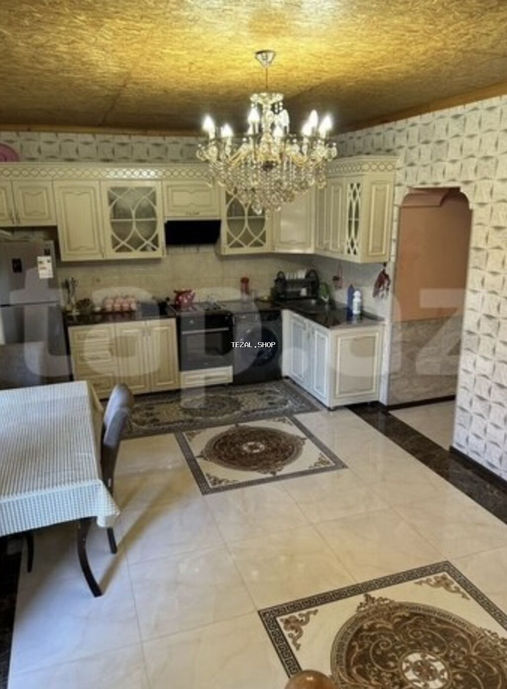 Satılır: Tam mebelləşdirilmiş klassik üslublu mənzil interyeri -