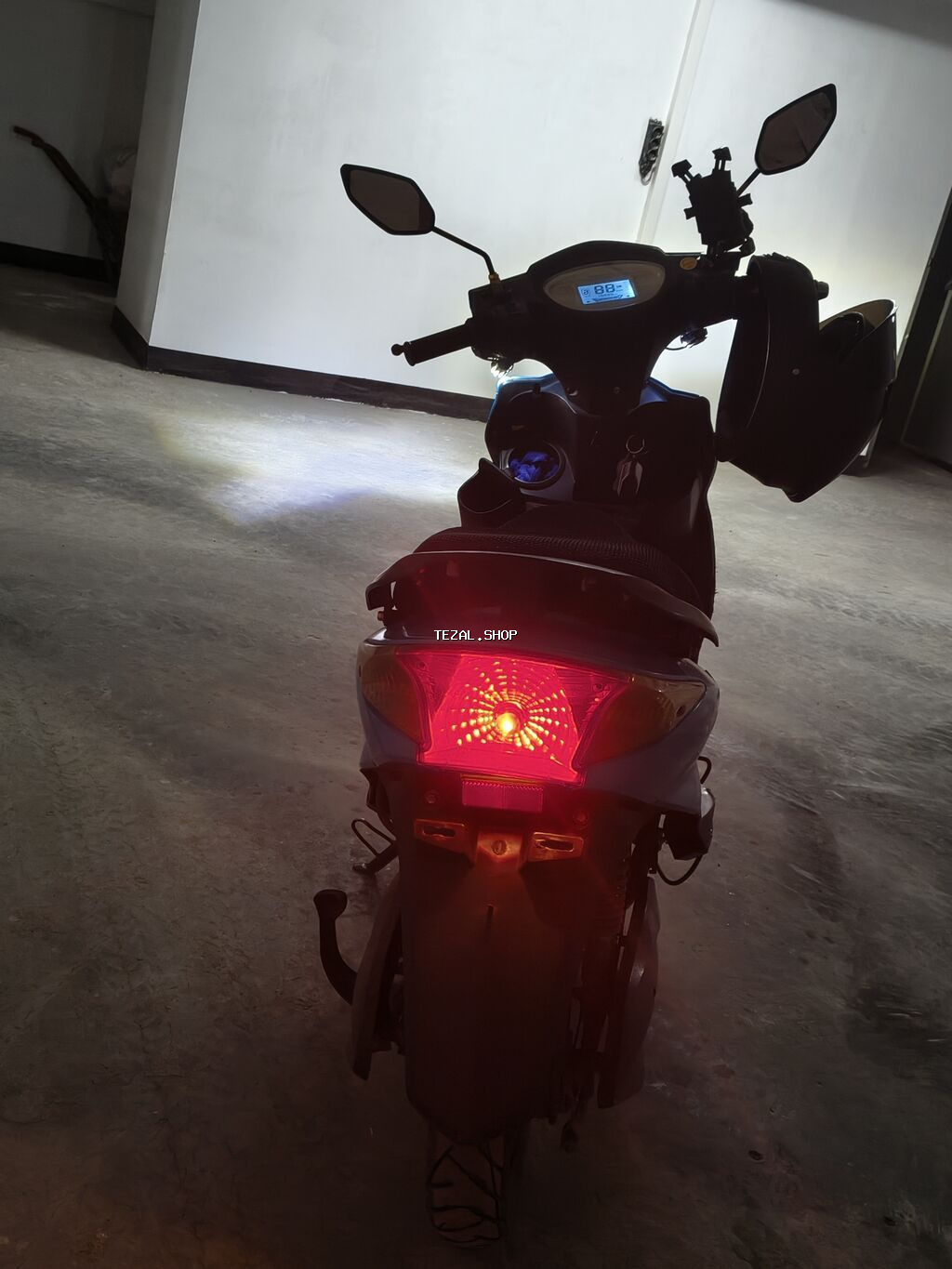 Scooter qiymətinə elektronik moped.yeni köçdüyüm evde zaryatkaya - şəkil 3