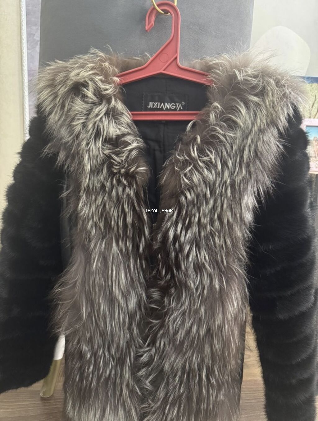 Kürk, M, rəng - Qara