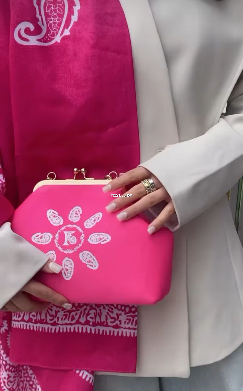 Bir-birindən gözəl dəstlər hər bir xanımın vazkeçilməzidir. Çanta - şəkil 3