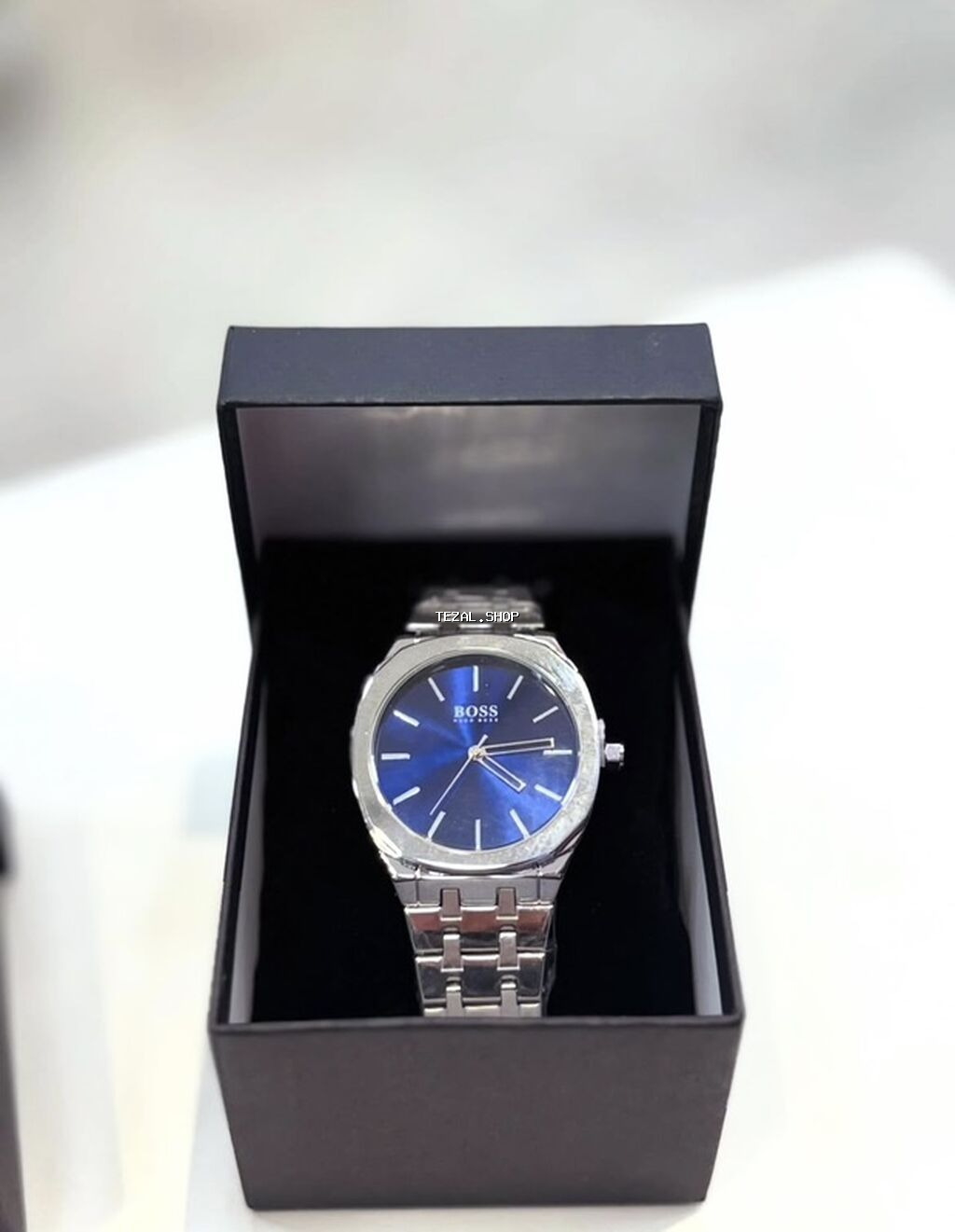 Yeni, Qol saatı, Hugo Boss, rəng - Göy