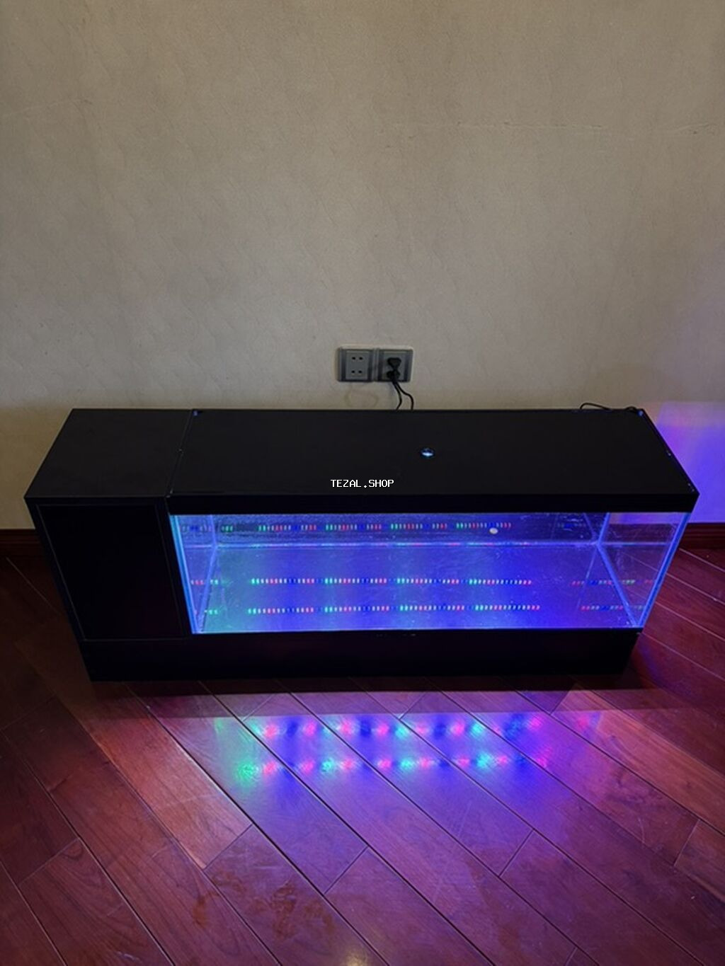 LED işıqlı akvarium seti – şkaflı Tv stend olaraq yığdırdım ama