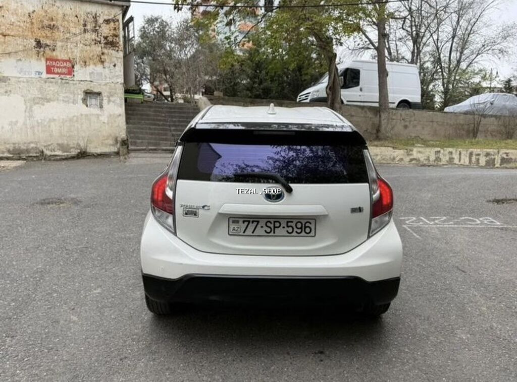 Toyota Aqua: 1.5 l | 2017 il Hetçbek - şəkil 2