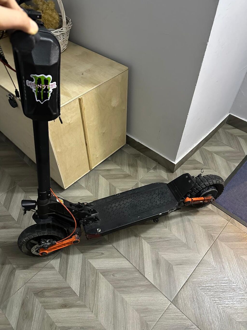 İşlənmiş Elektrik samokat 11", > 1000 Vt, > 45 km/s, Ünvandan götürmə, Pulsuz çatdırılma