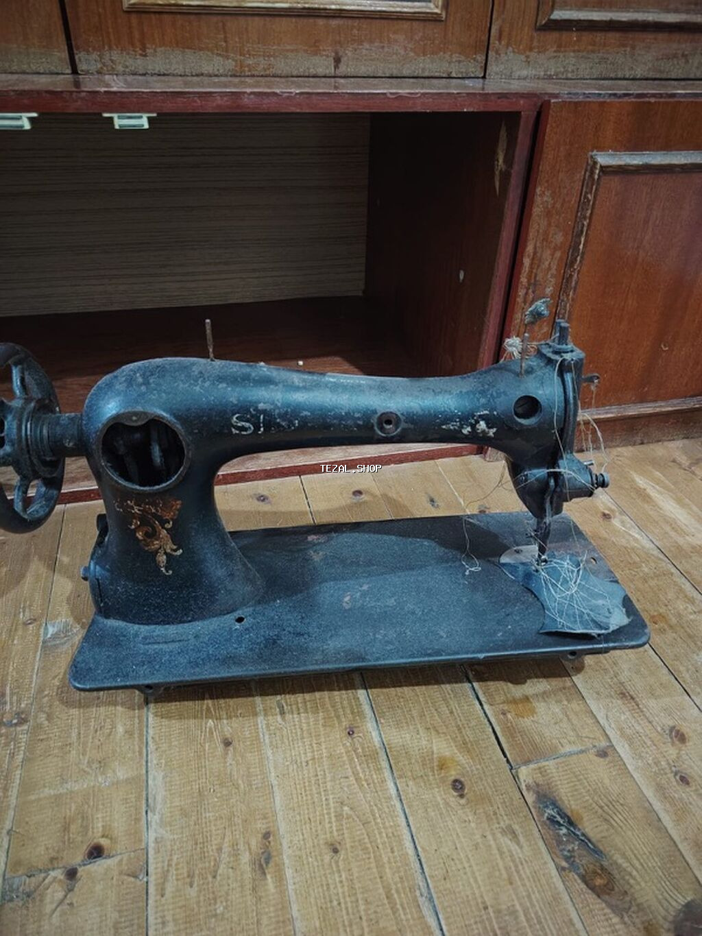 Antik tikiş maşını – mexaniki, çarxlı model Satılır qədim tikiş - şəkil 3