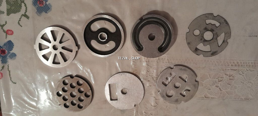 Ət çəkən maşının dəmir setkası satılır. Biri 10 manatdan