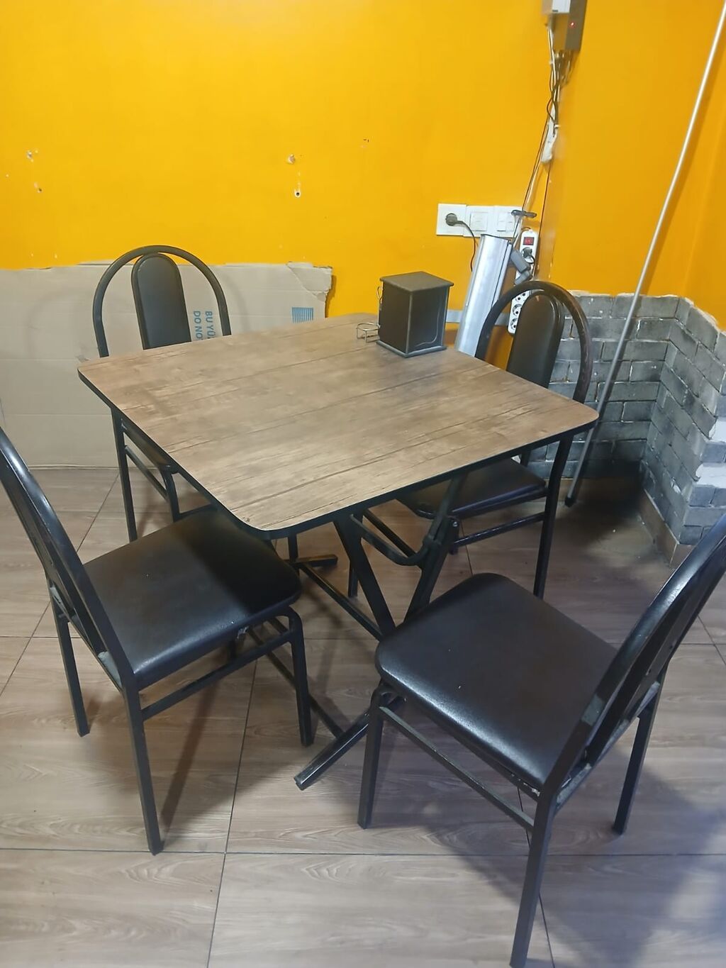 *SEVA XİRDALAN* Kafe, çayxana tipli 5 dəst masa dəsti satilir. 1 dəstə