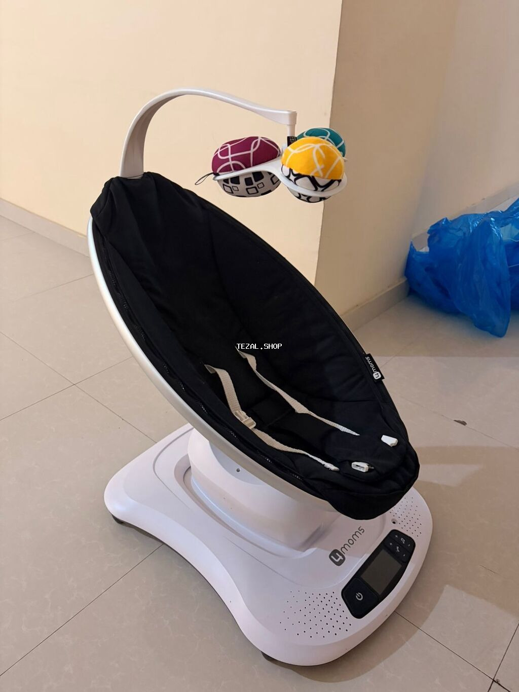 4moms . Təp təzıdir cəmi 1dəfə istifadə olunub uşaq istəməyib. 300man