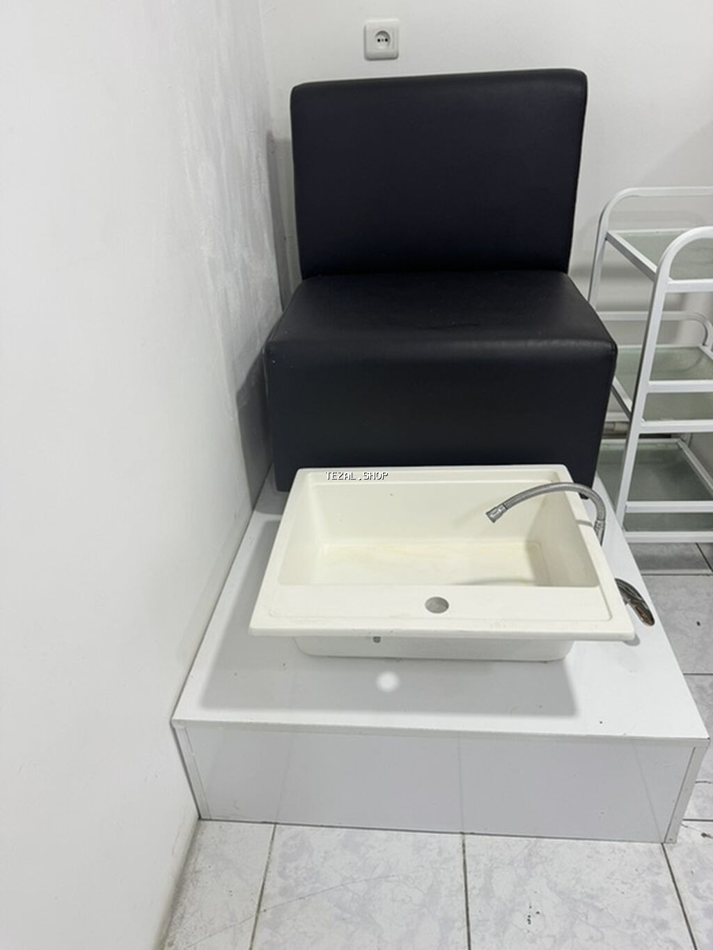 Pedikür üçün yuyucu bölmə və oturacaq dəsti - Rahat, arxalığı olan