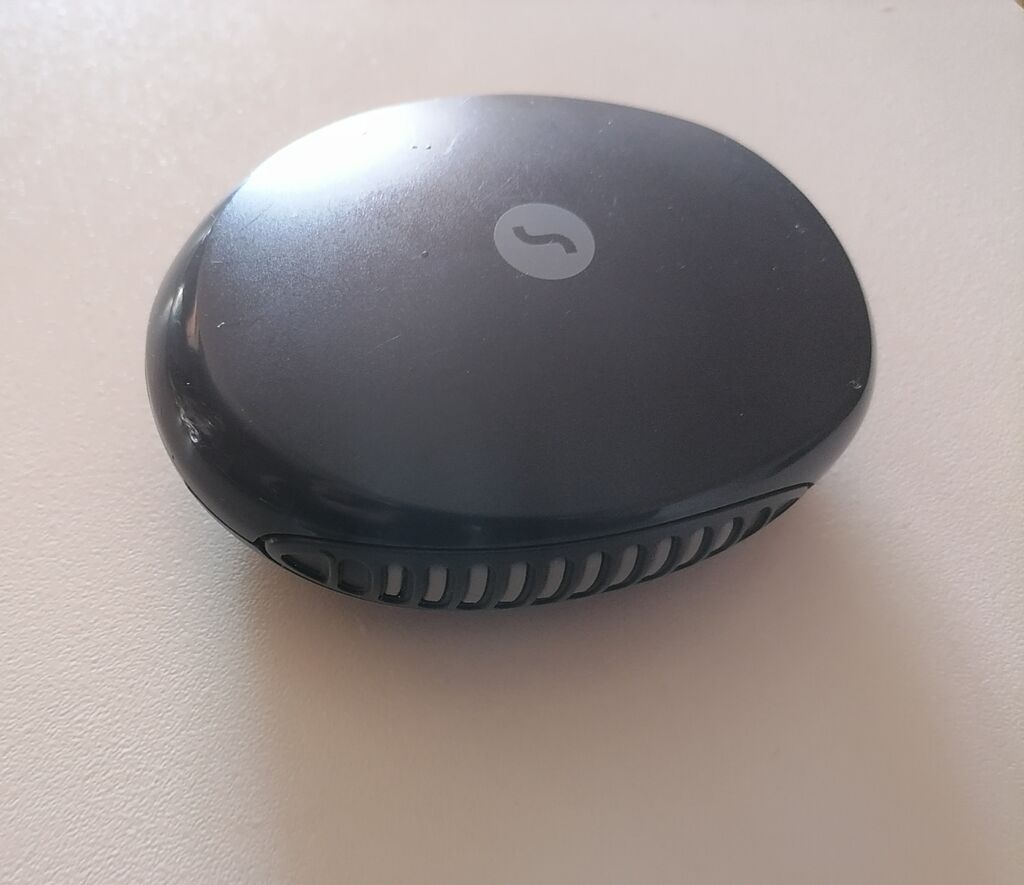 Məhsul: Signia qulaqarxası eşitmə aparatı + daşıma qutusu və