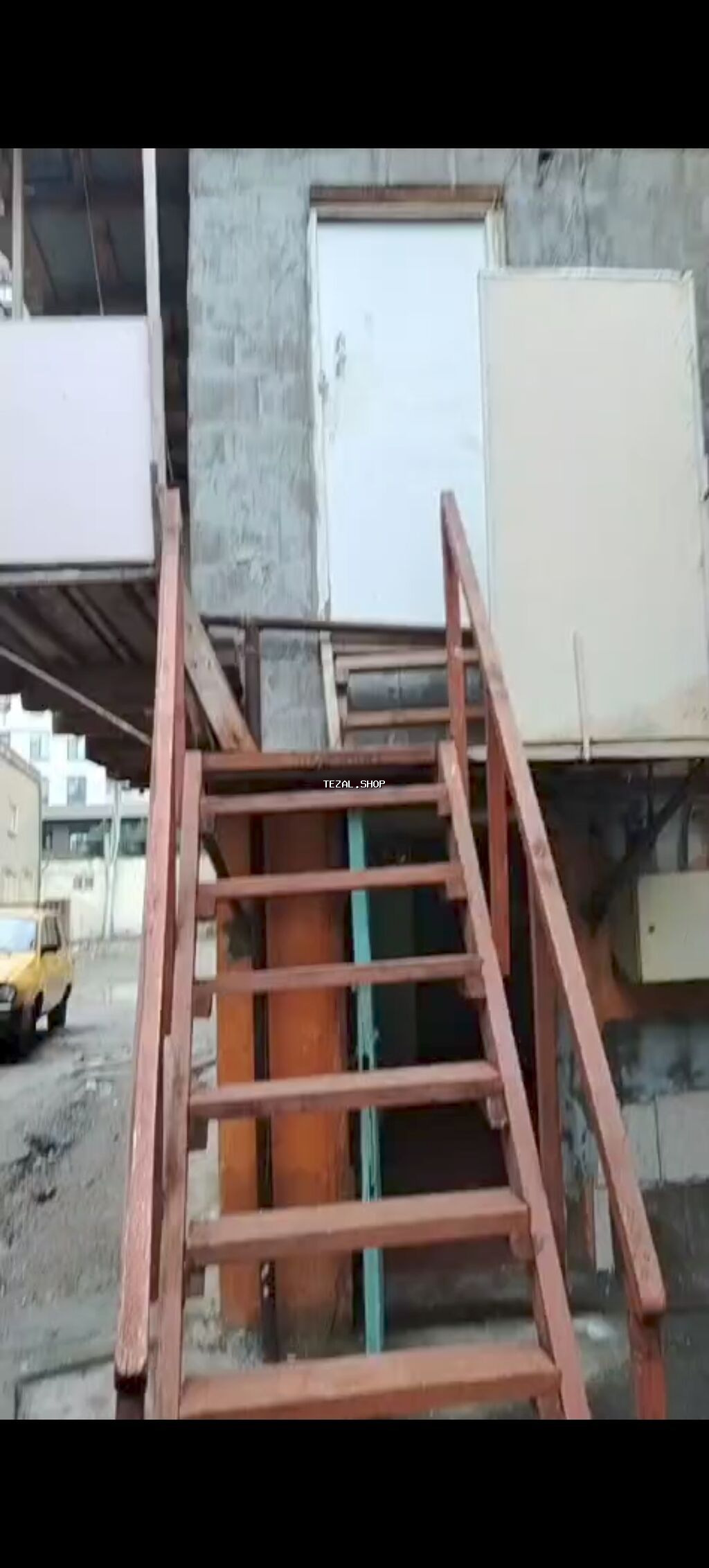 Kirayə üçün kiçik otaq - Xarici pilləkənlə 2-ci mərtəbəyə çıxış -