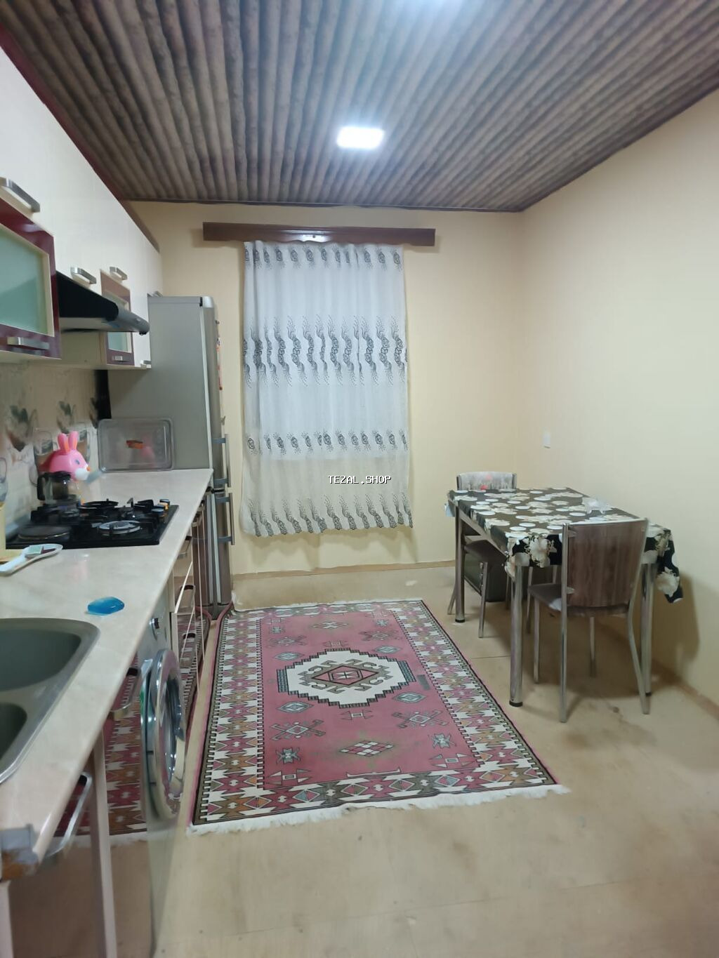 Kirayə verilir: mebellı və texnikalı mənzil - Geniş, işıqlı mətbəx