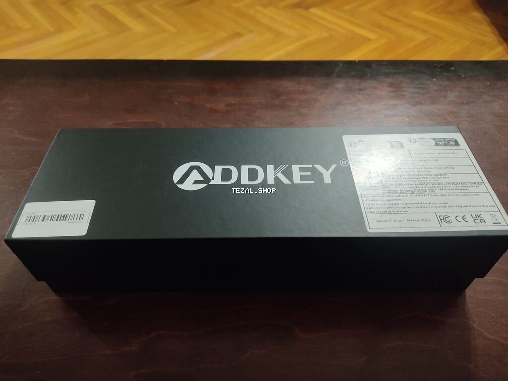 ADDKEY arxa görüntü güzgüsünə inteqrə olunan avtomobil