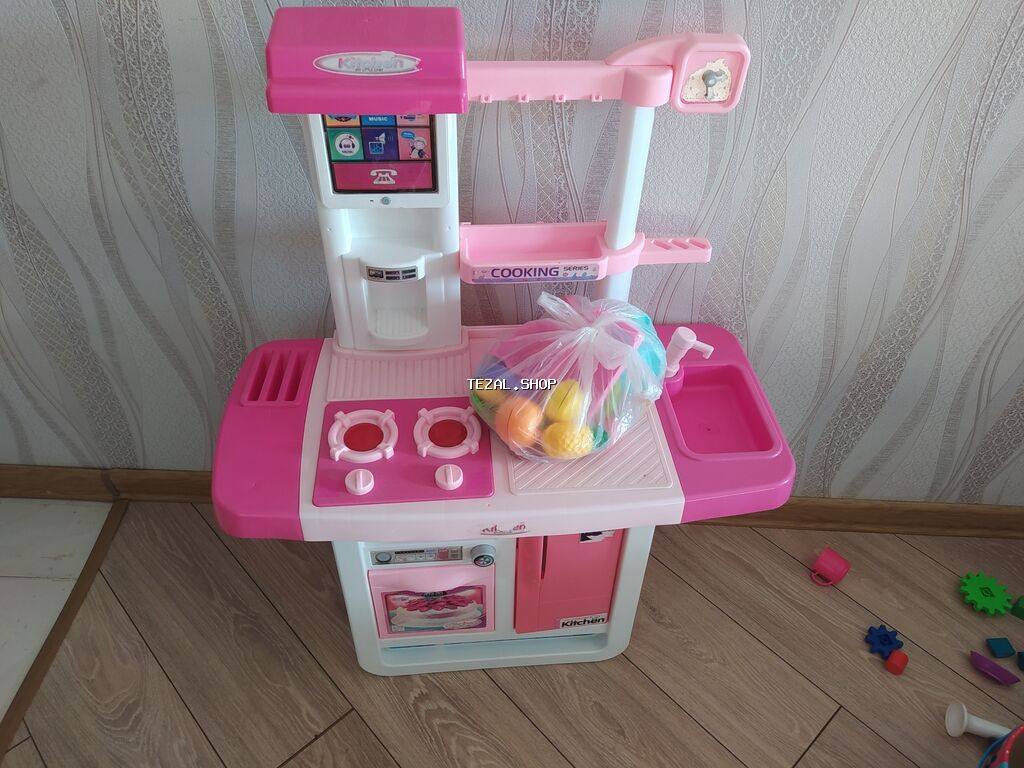 Uşağ mətbəx mebeli meyveleri oyuncaqları ilə birlikdə verilir kranti