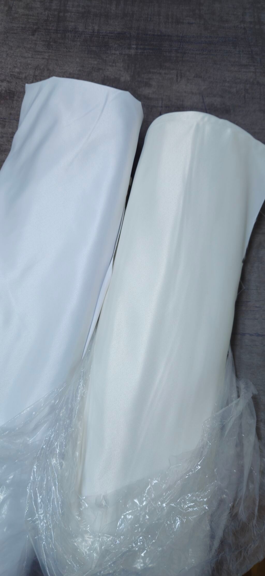 Günlük Günkeçməz parça, pərdənin arxasına asılır. Günlük (gün