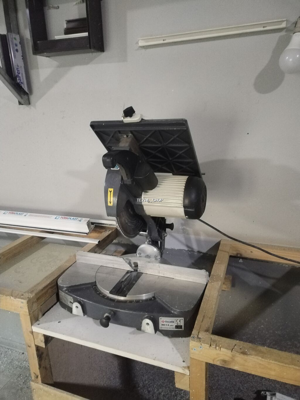 Alüminium/PVC qapı-pəncərə istehsalı üçün avadanlıq dəsti Tərkib: - - şəkil 2