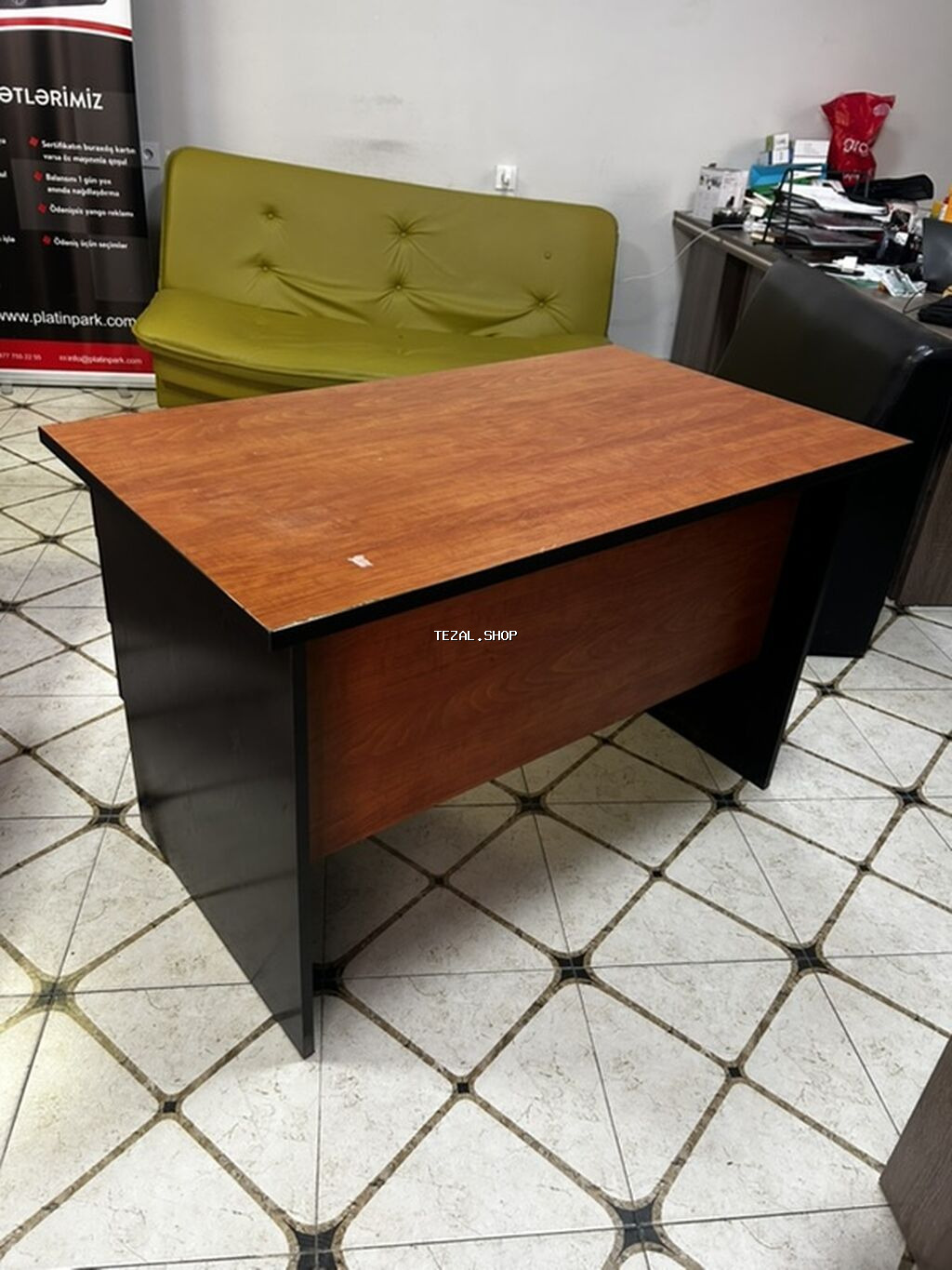 İşçi üçün, Dördbucaq masa - şəkil 3