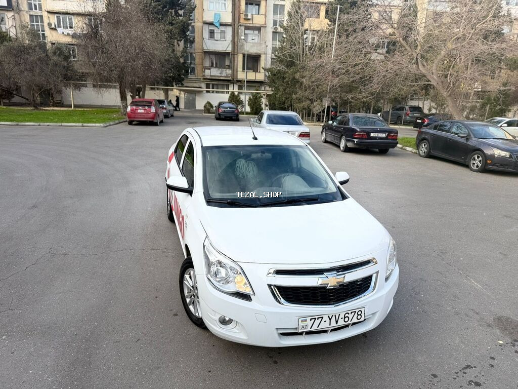 Chevrolet Cobalt sedan depozit 100 AZN gundeliy 30 azn yaş 30 60