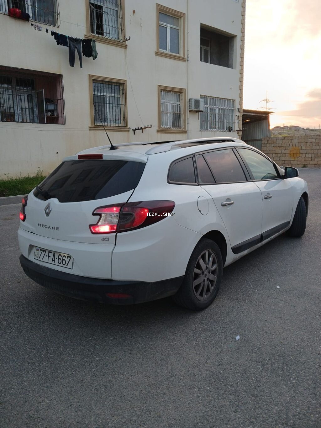 Renault Megane: 1.5 l | 2010 il 390000 km Universal - şəkil 3