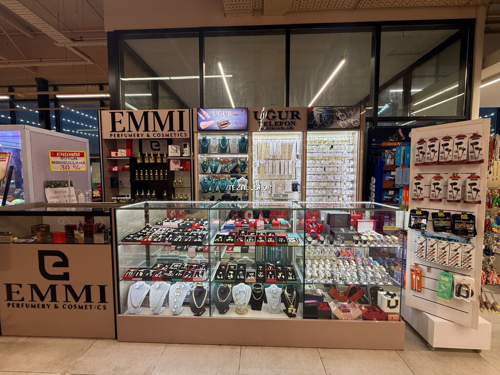 Tecili olaraq mebeller satılır Qiymet : 1000 azn razılasmaq olar