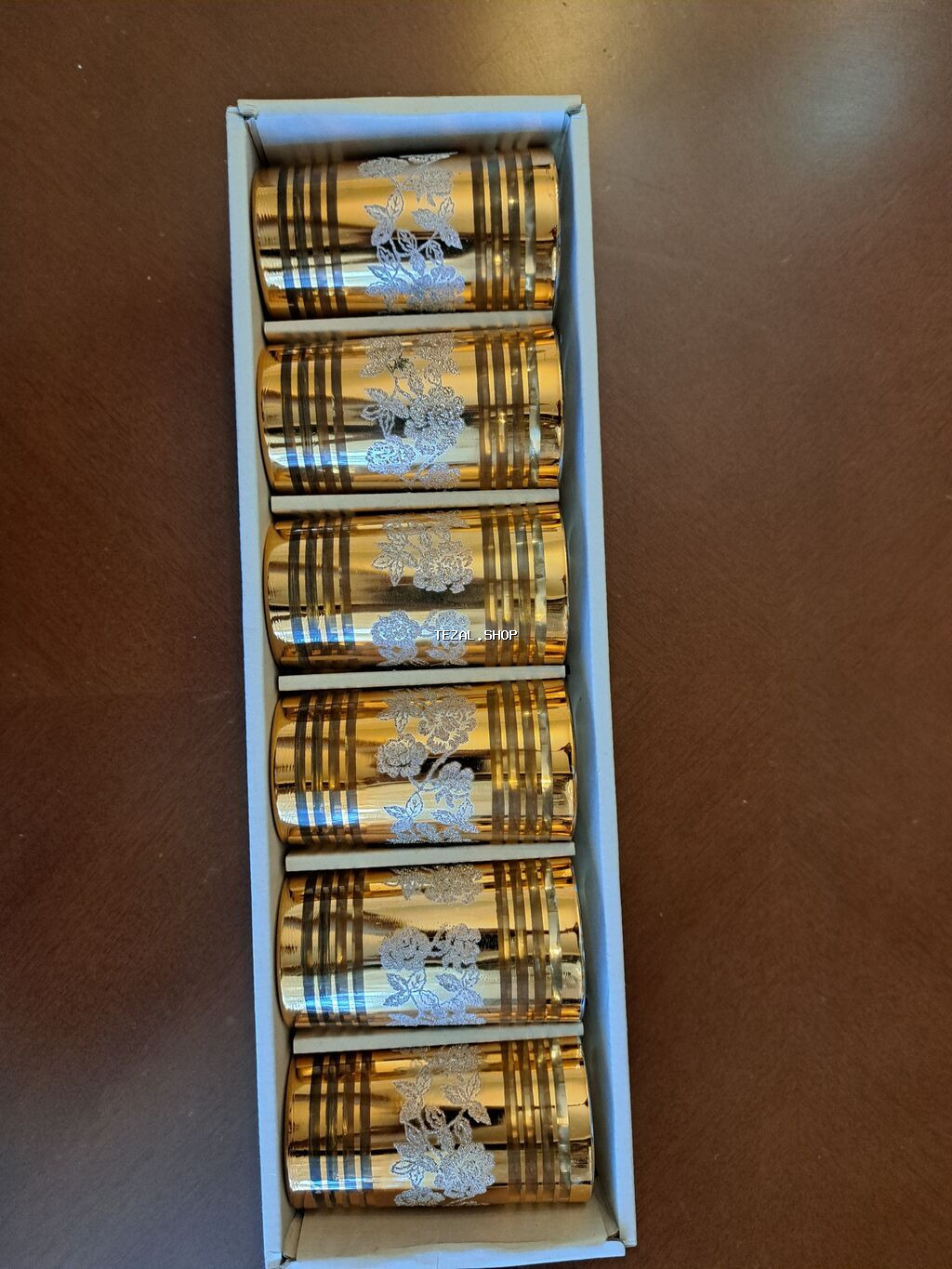 Yaponiyanın stəkanları.12 ədəddir işlənməyib.12 ədədi 15 manat